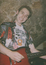 J'ai une guitare et je suis content !