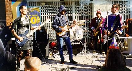 Preparation.H au carnaval de St Roch 1999