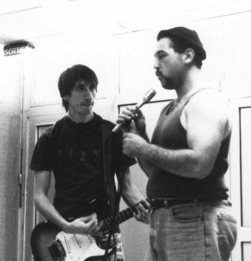 Alex fr�re jumeau de Jean-louis Aubert, avec La Buche au micro !